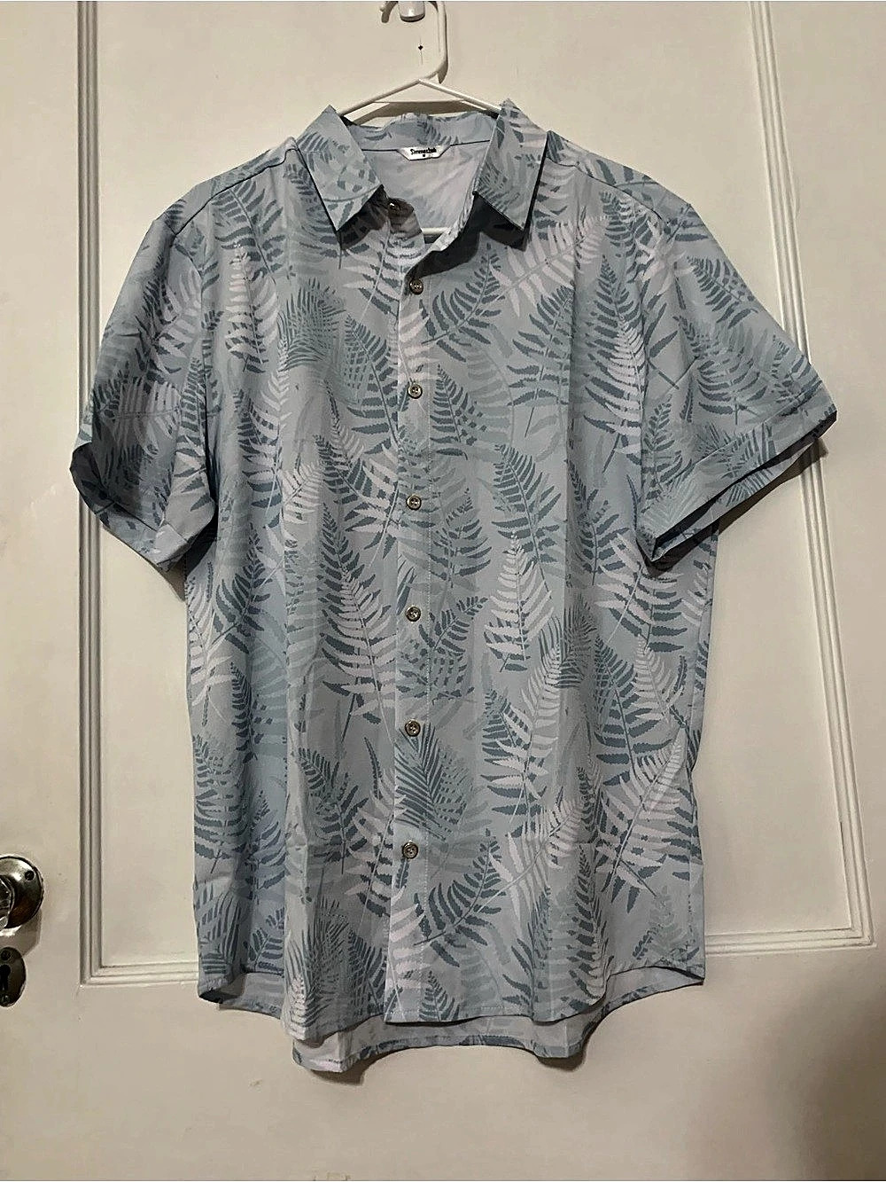 Simmashah Men's Floral Button Down in Blue & White, Medium